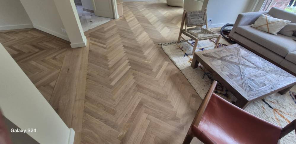 Restauration de ce parquet chevron à lambersart (1)