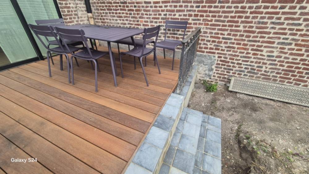 Réalisation de cette terrasse en Cumaru à Roubaix (2)
