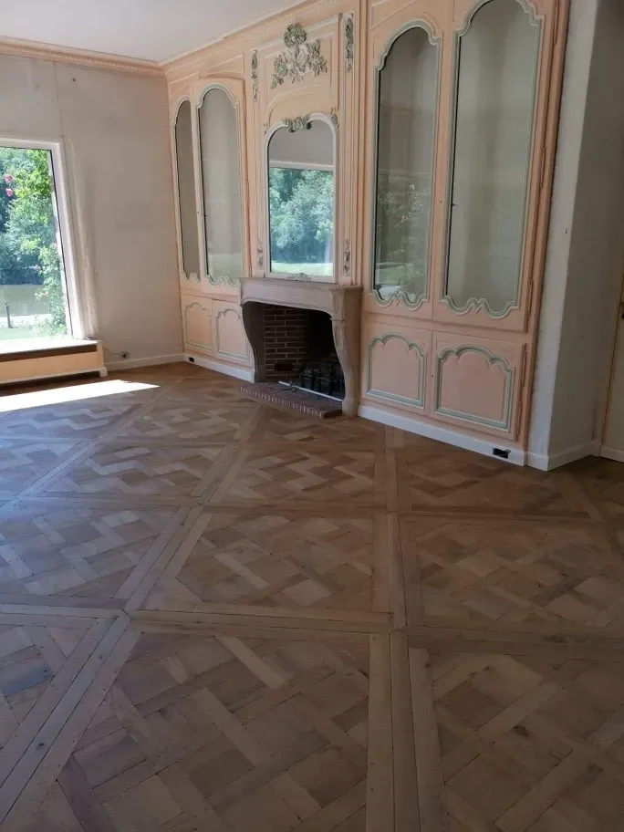 Parquet contrecollé à Wattrelos