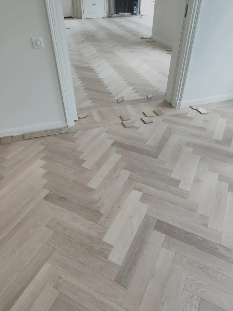 Pose de parquet à Wattrelos
